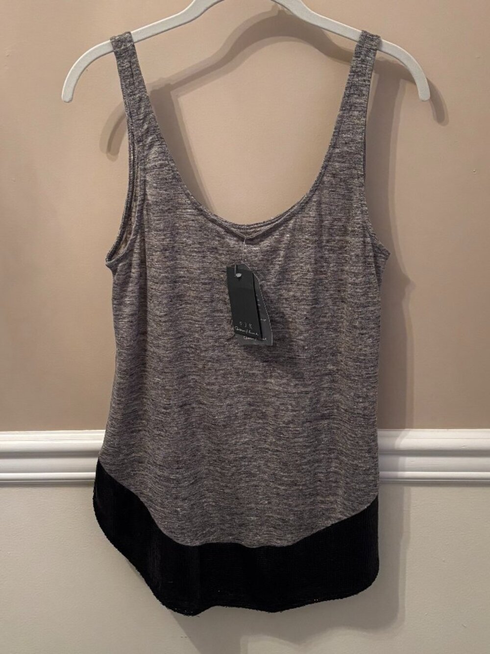 PJK PATTERSON J. KINCAID Woman's Sequin Hem Tank Size M in color Gray/Black